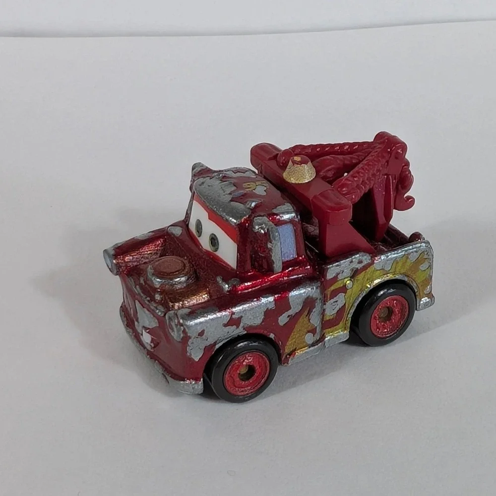Mattel Disney Pixar Cars Rusteze Tow Mater Red Diecast Mini Racer FBG80
